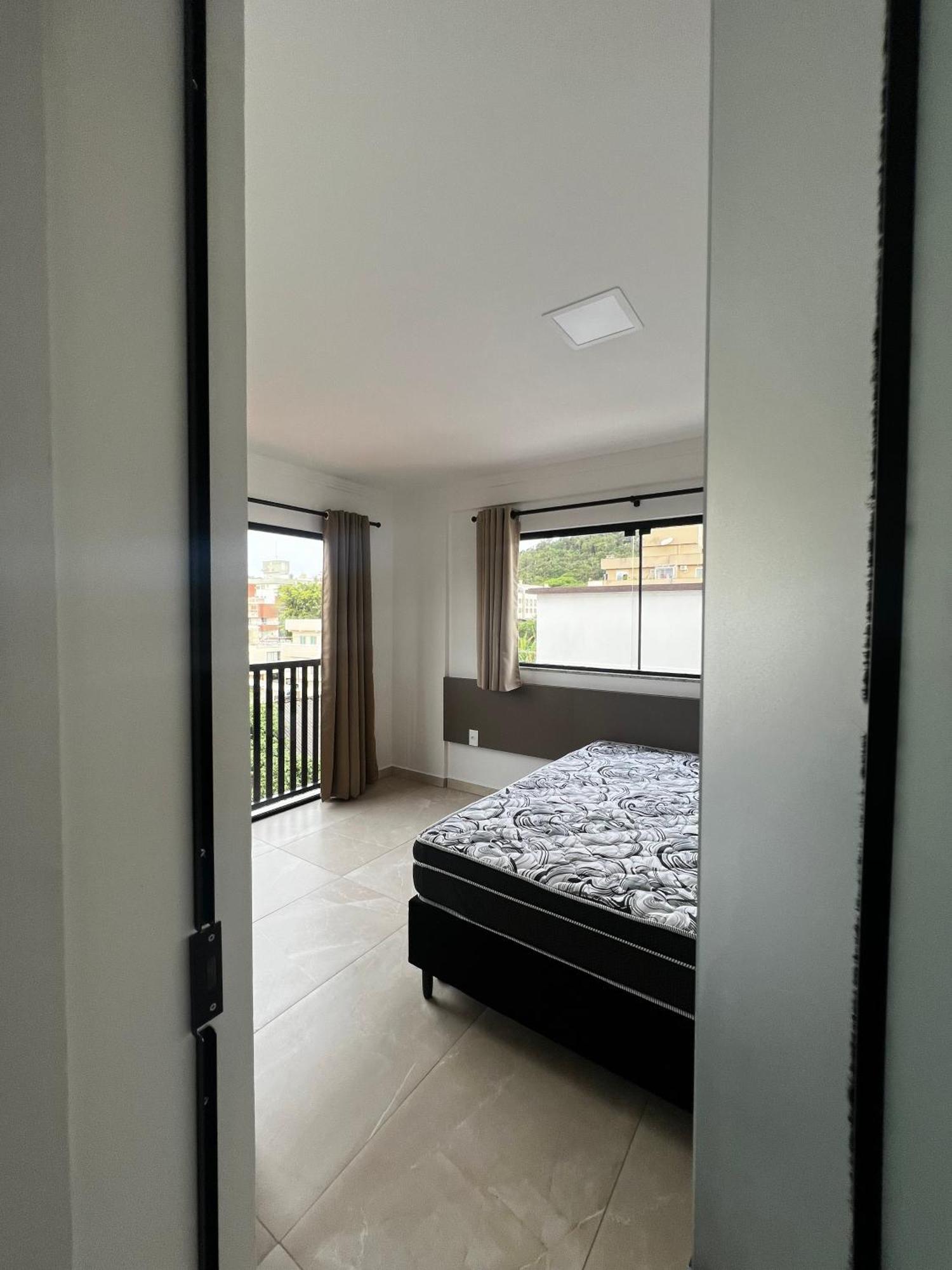 דירות בומבינאס Residencial Bernardo מראה חיצוני תמונה